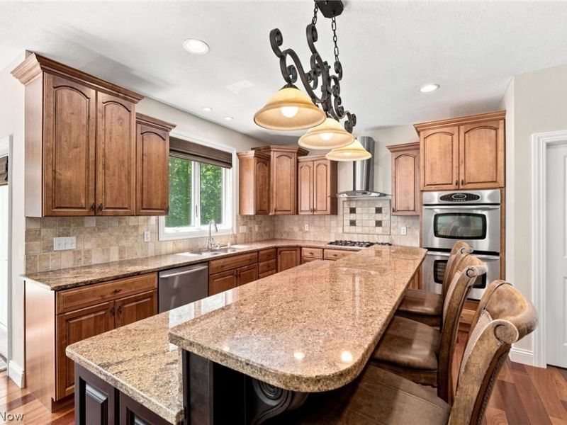 37356 Cherrybank Drive, Solon, OH 44139 Photo 5