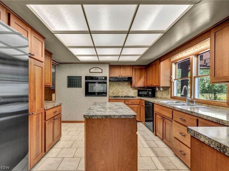 3665 Russett Drive, Broadview Heights, OH 44147 Photo 15