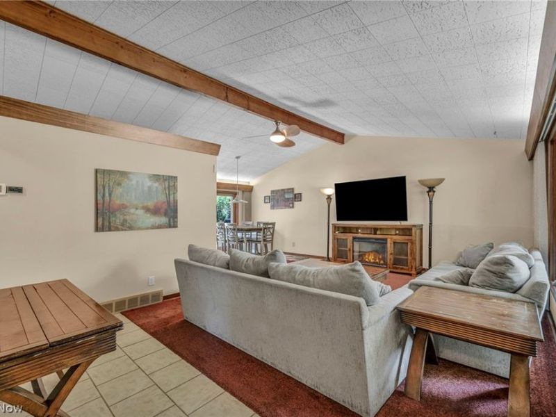 3665 Russett Drive, Broadview Heights, OH 44147 Photo 4