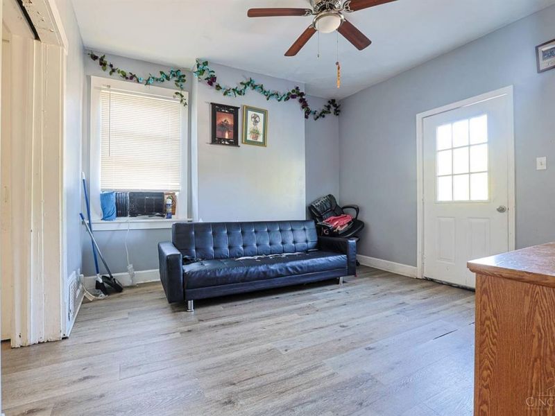 830 Harris Avenue, Cincinnati, OH 45205 Photo 8