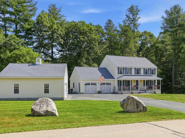 30 Township Road, Pelham, NH 03076