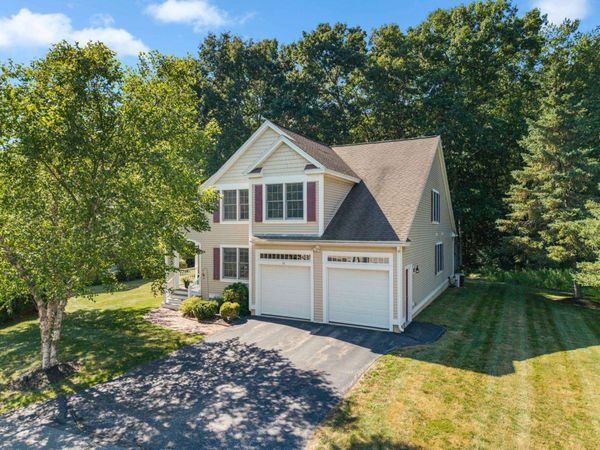 10 Cortland Avenue, Stratham, NH 03885