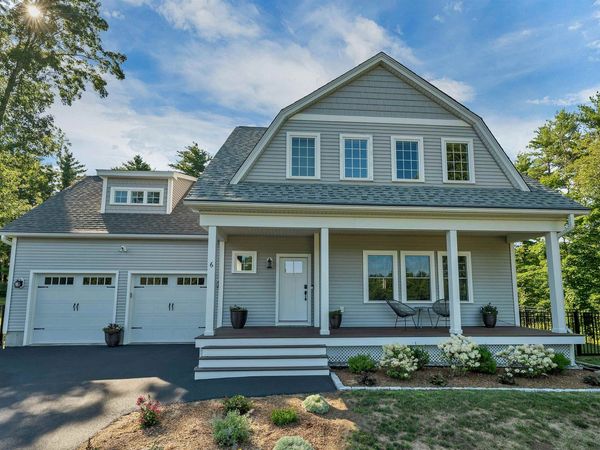6 Boulder Drive, Newmarket, NH 03857