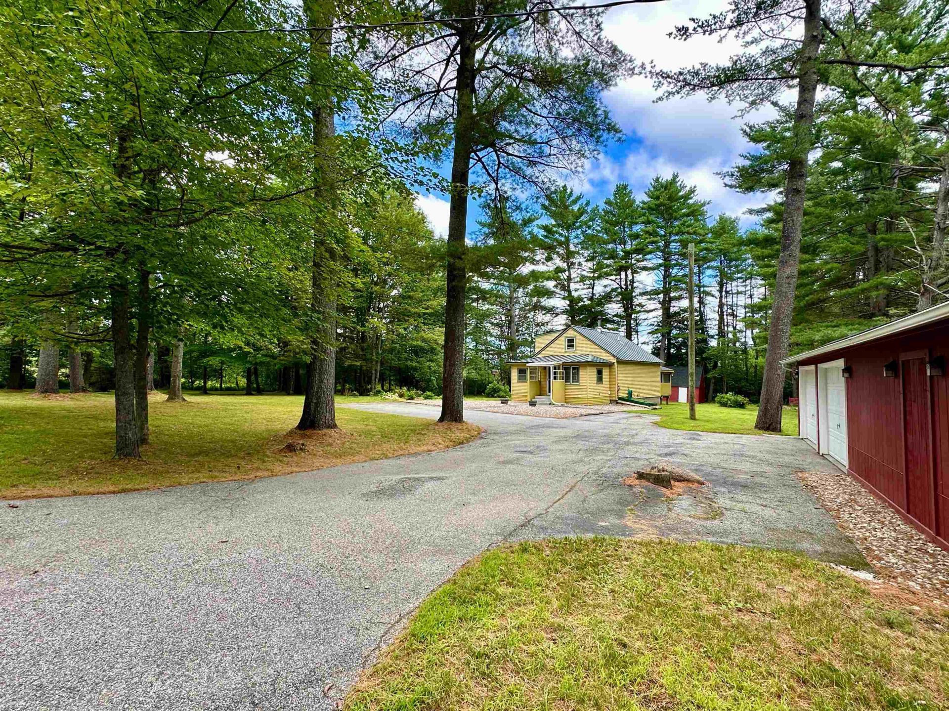 258 Maple Street, Newport, NH 03773 Main Photo