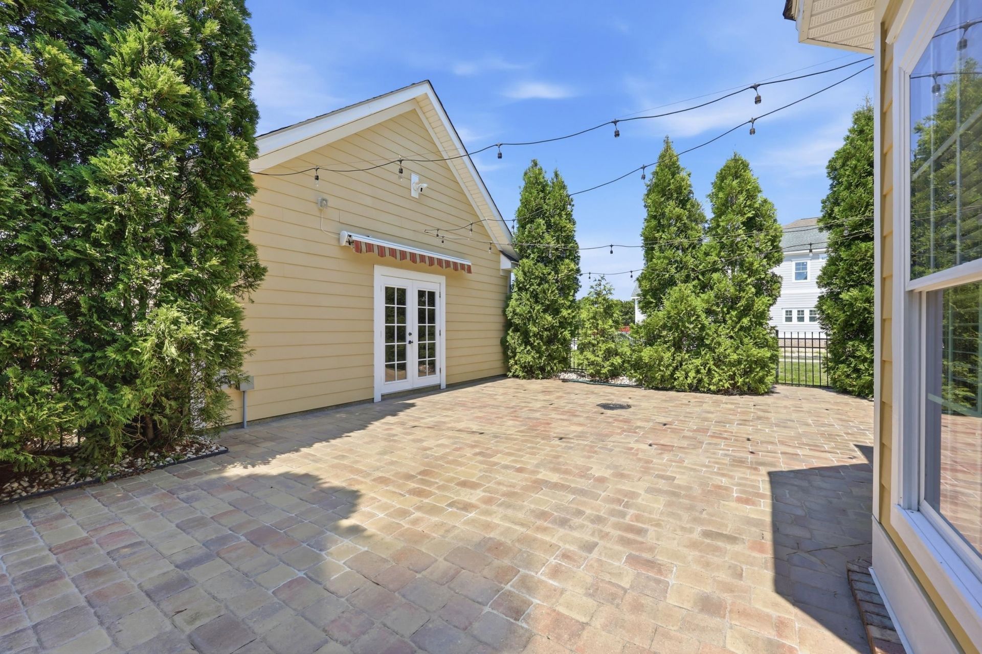 456 Saint Julian Ln. Photo 32