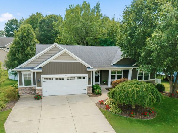 5705 Kenstyn Drive SW, Wyoming, MI 49418