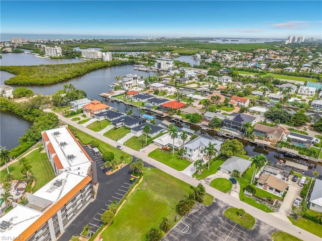 225 3rd St, Bonita Springs, FL 34134 Photo