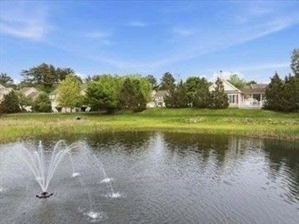 55 Pondside Dr, Unit 55, Bolton, MA 01740