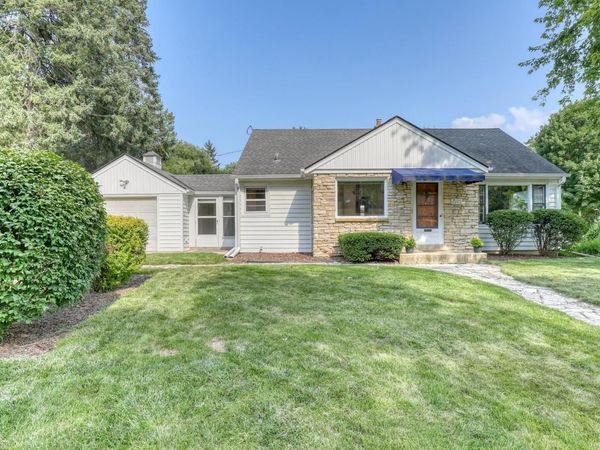 W160N8714 Patton DRIVE, Menomonee Falls, WI 53051
