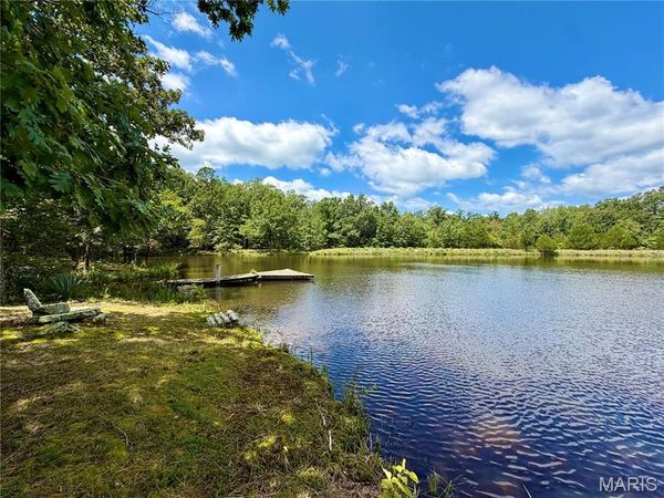 96 Helmering Road , Steelville, MO 65565