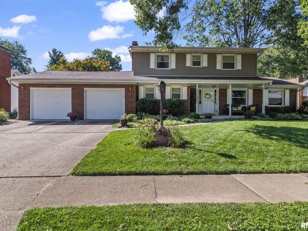 30 DANBURY Drive, Springfield, IL 62704