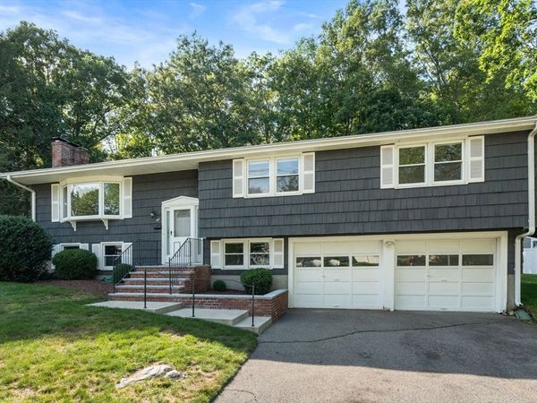 117 Albemarle Rd, Norwood, MA 02062