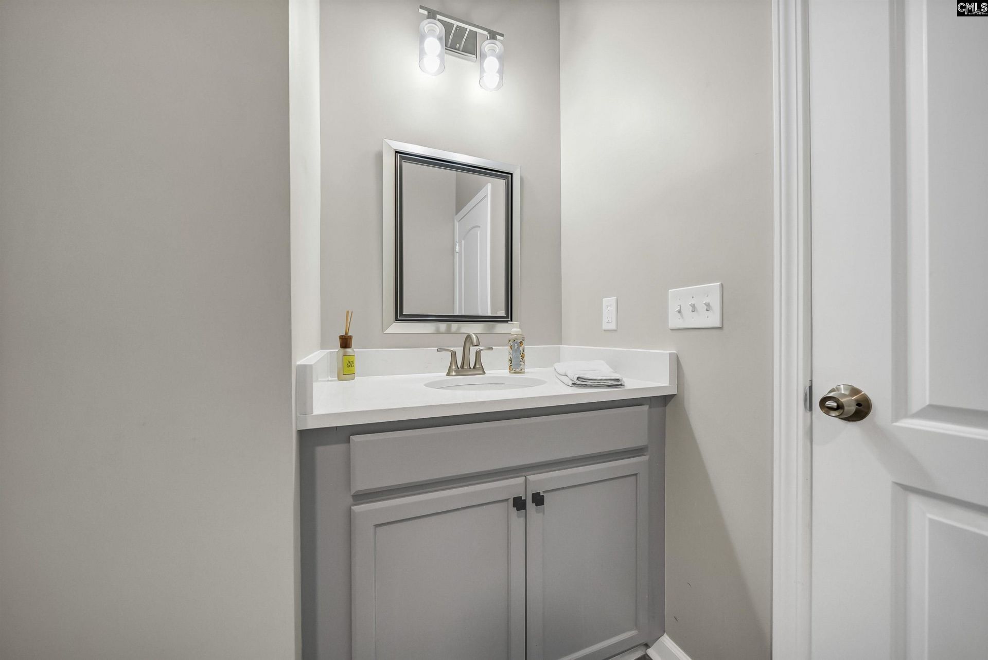 1 Lower Glen Court Photo 30