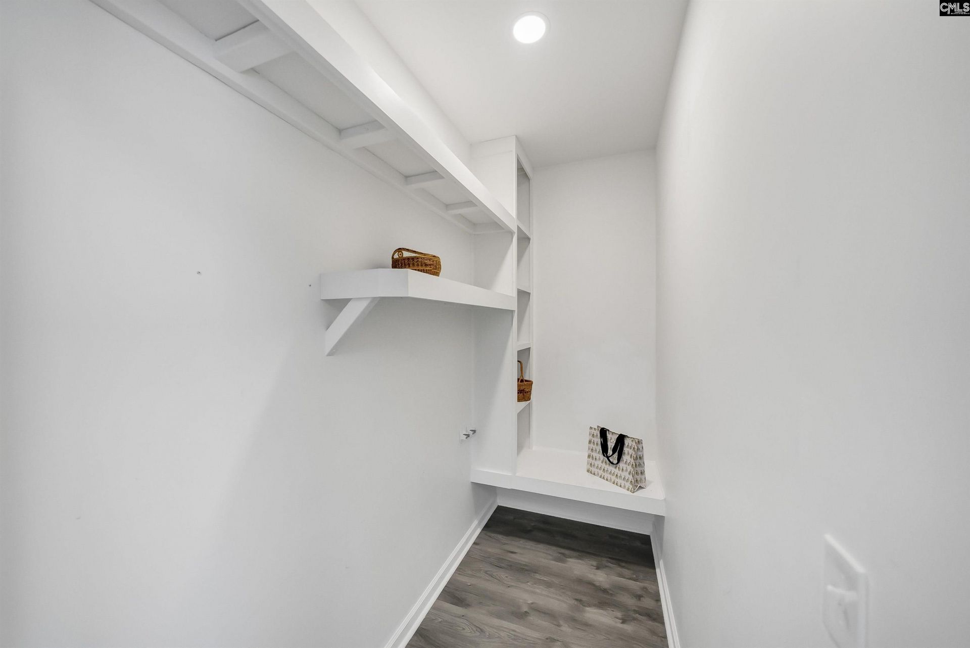 1 Lower Glen Court Photo 6