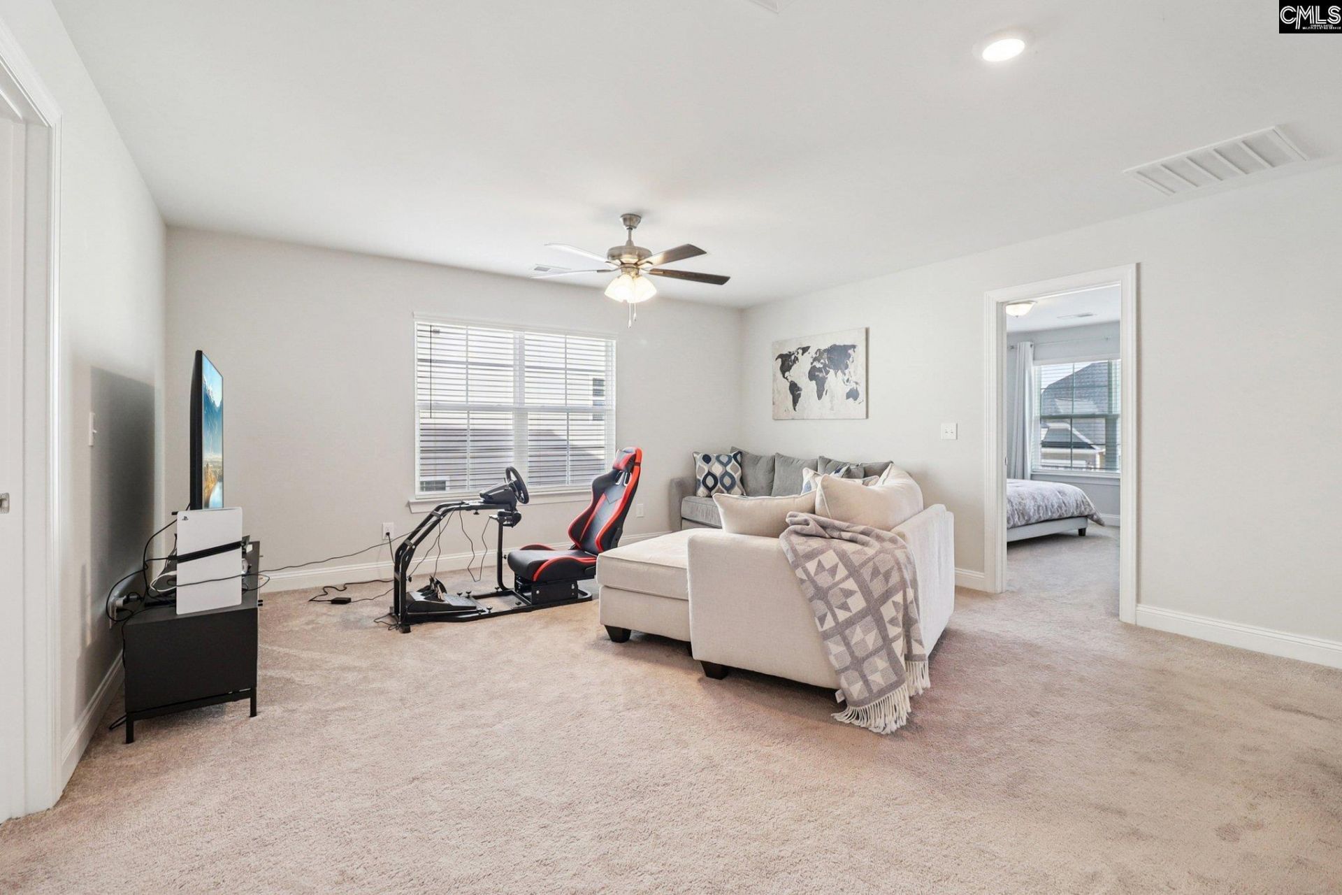 369 Stillington Street  Photo 11