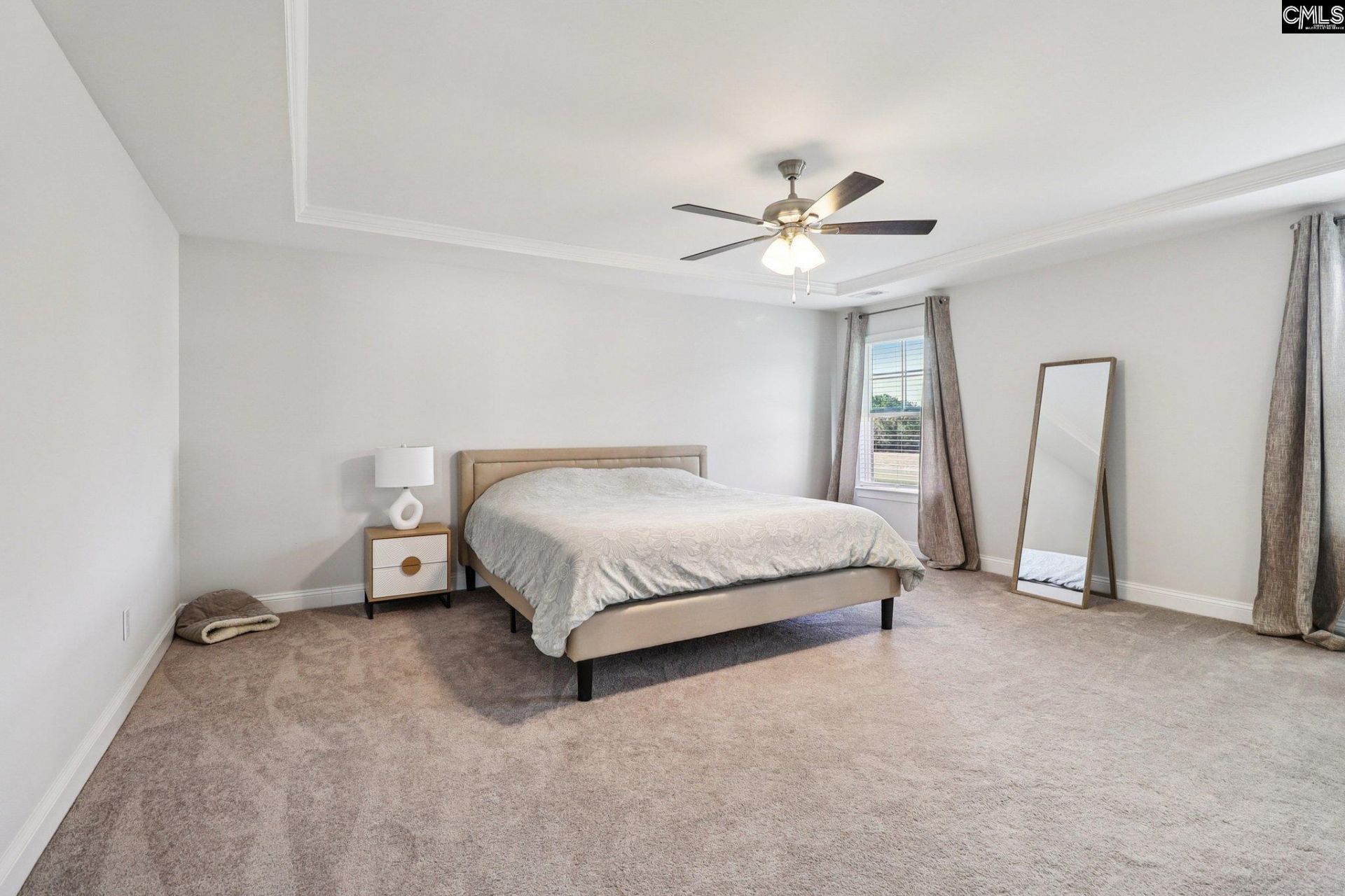 369 Stillington Street  Photo 13