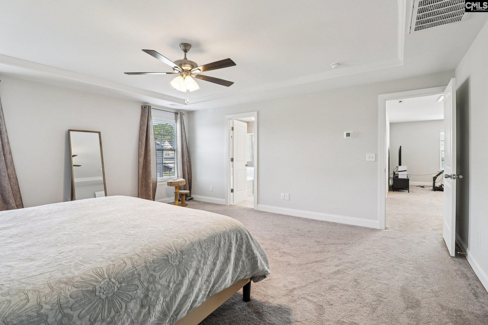 369 Stillington Street  Photo 14