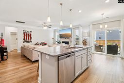 369 Stillington Street  photo 4