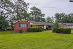 1126 Mathis Court  photo 4