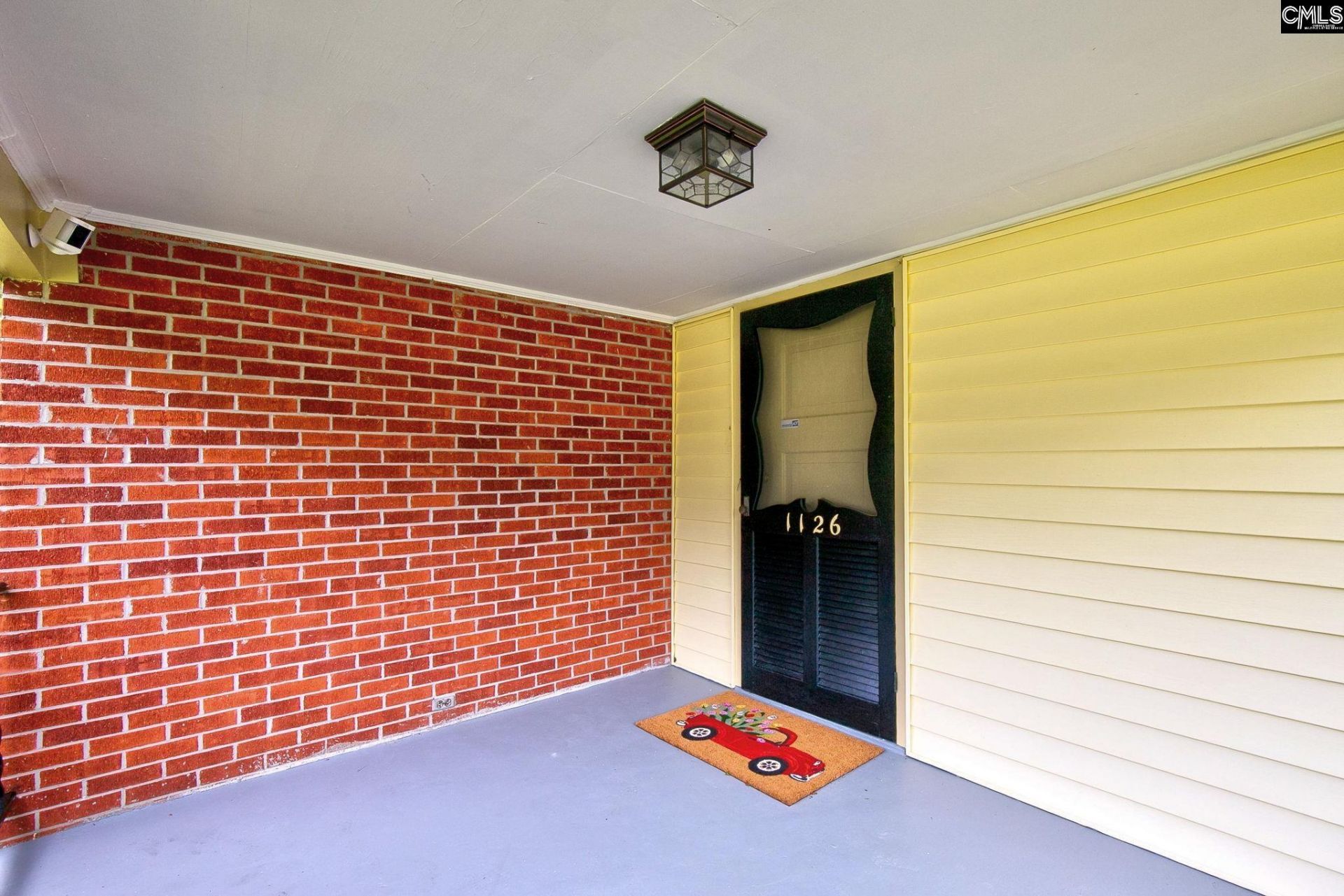 1126 Mathis Court  Photo 6