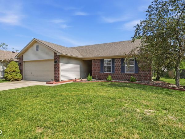 10573 Sienna Drive , Noblesville, IN 46060
