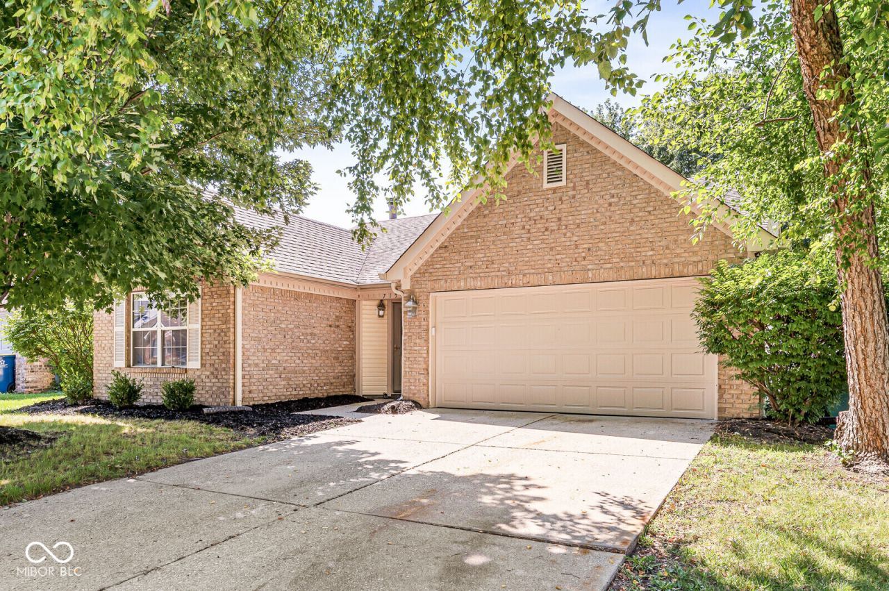 7155 Woodgate Drive, Fishers, IN 46038 Main Photo