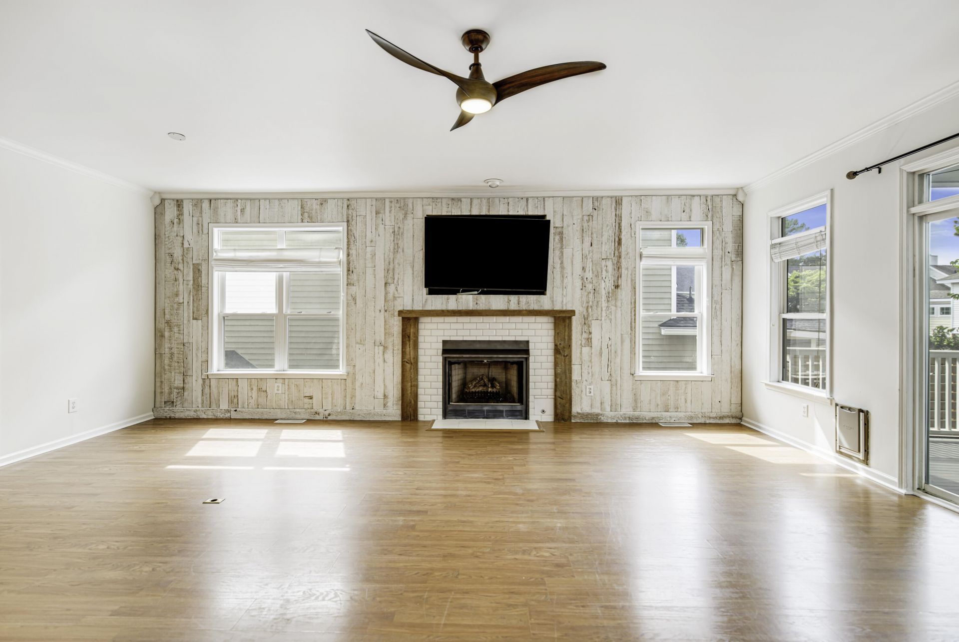 819 Harbor Place Drive Photo 18