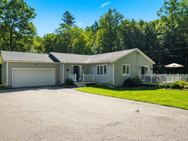 127A Green Road, Raymond, NH 03077