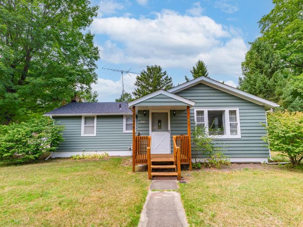 24076 2nd Avenue, Mattawan, MI 49071