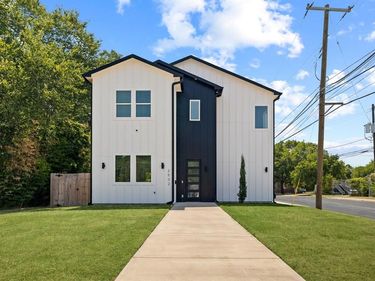 2502 Elsie Faye Heggins Street, Dallas, TX 75215