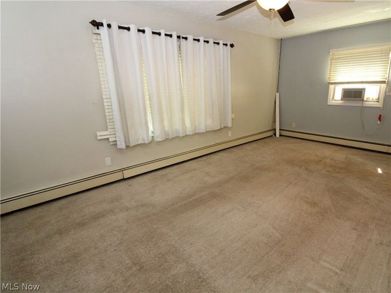 654 Poplar Street, Elyria, OH 44035 Photo 5