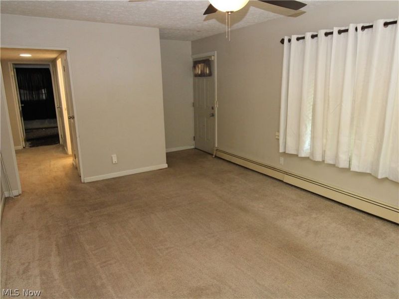 654 Poplar Street, Elyria, OH 44035 Photo 6