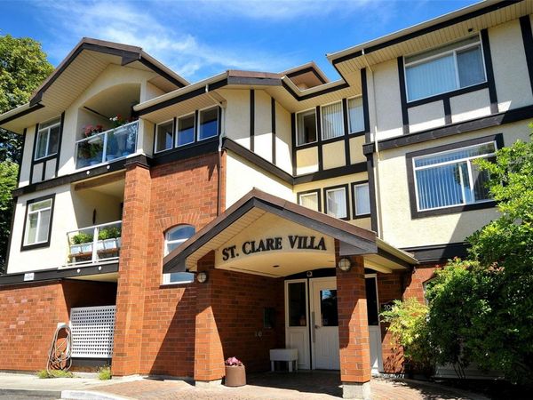 2045 Carrick St , Unit #204, Oak Bay, BC V8R 2M5