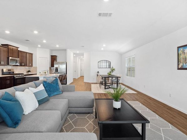 185 Silver Springs BND, Kyle, TX 78640