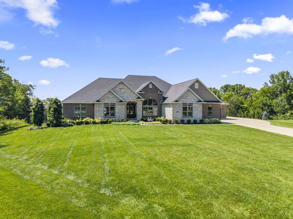 1234 Walton Court, Troy, OH 45373
