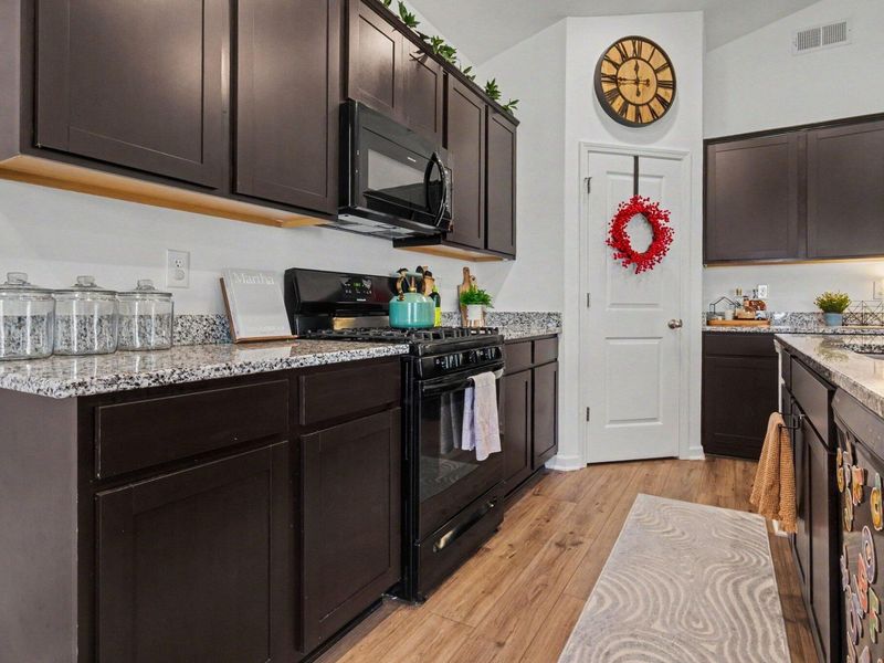 355 Jacob Lane, London, OH 43140 Photo 14