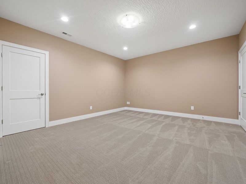 1932 Scenic Bluff Court , Delaware, OH 43015 Photo 71