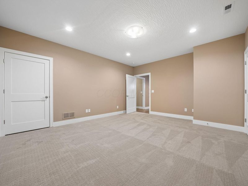 1932 Scenic Bluff Court , Delaware, OH 43015 Photo 72
