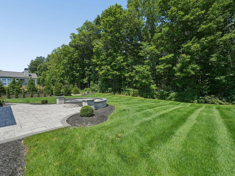 1932 Scenic Bluff Court , Delaware, OH 43015 Photo 92