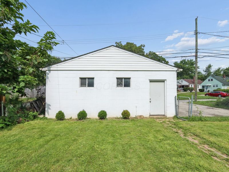 1083 Wellington Boulevard, Columbus, OH 43219 Photo 13