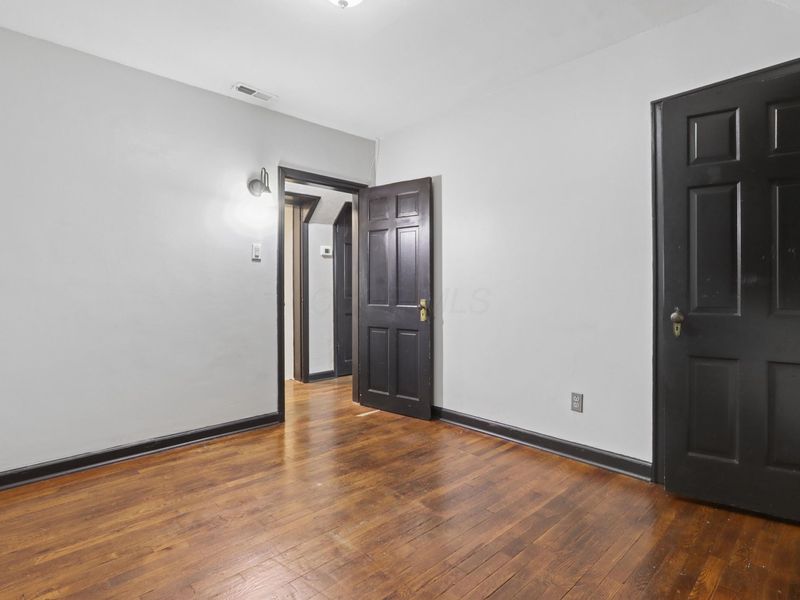 1083 Wellington Boulevard, Columbus, OH 43219 Photo 18
