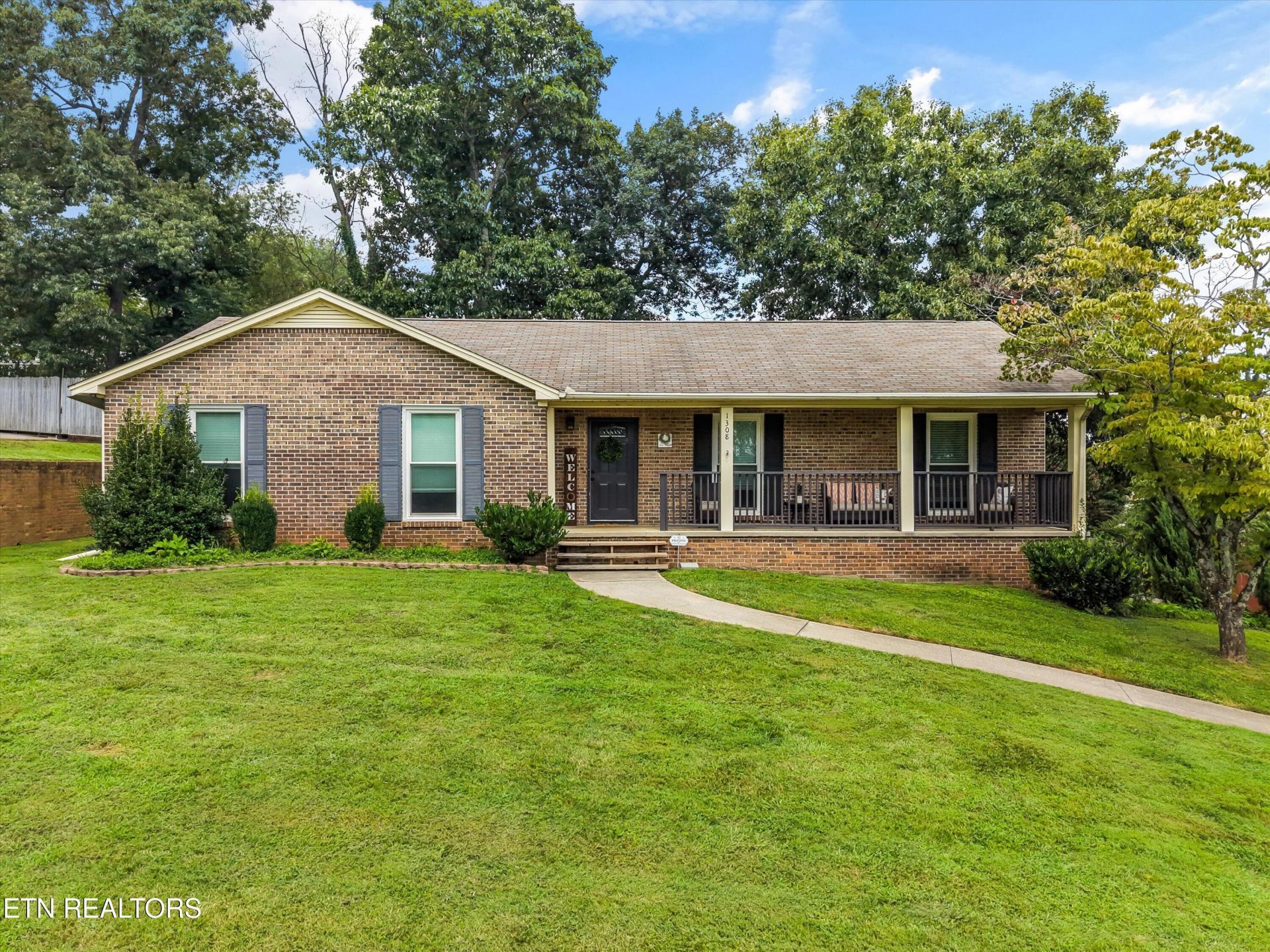 1308 Viking Drive, Knoxville, TN 37932 Main Photo