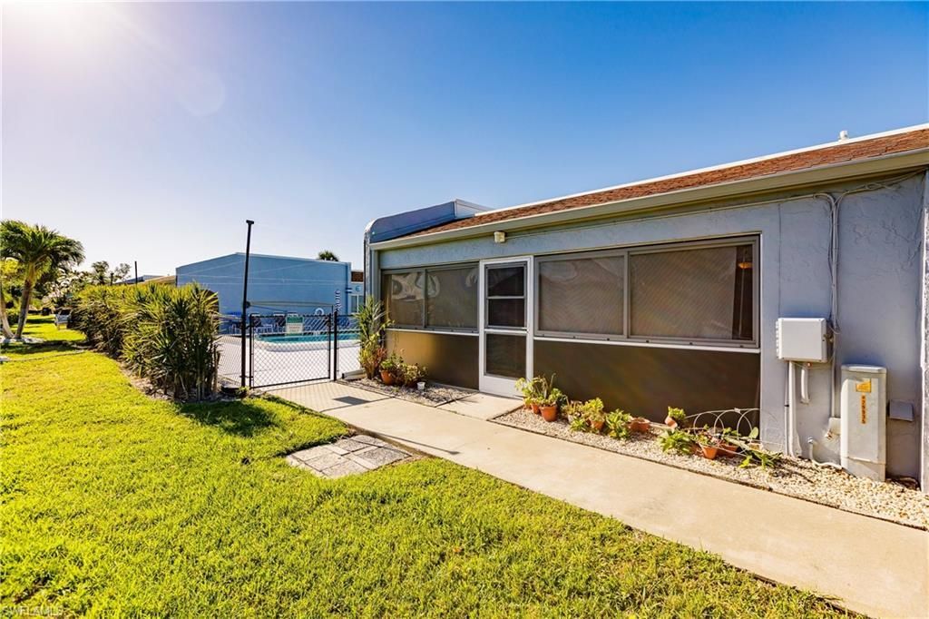 321 Cape Coral Pkwy W, Unit 109, Cape Coral, FL 33914 Photo