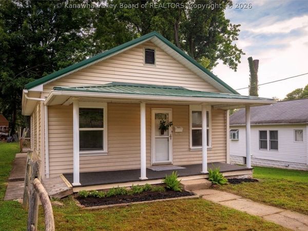 211 Forest Circle, South Charleston, WV 25303