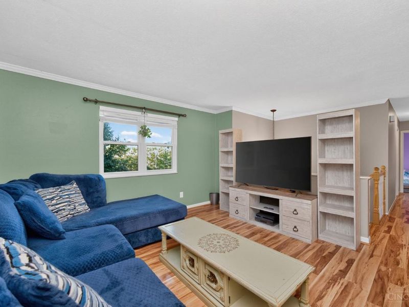 1766 Miles Road, Springfield Twp., OH 45231 Photo 7
