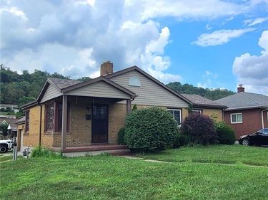 1119 3rd Street , Brilliant, OH 43913