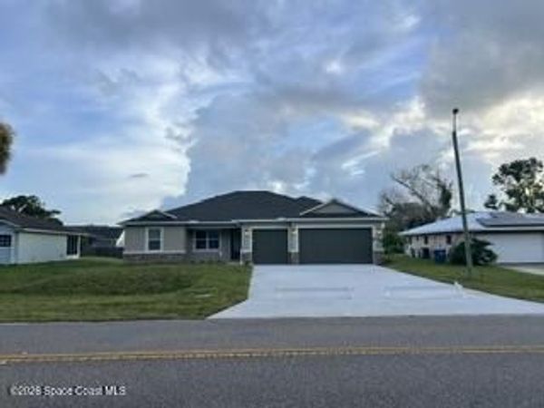 2171 Fallon Boulevard NE , Palm Bay, FL 32907