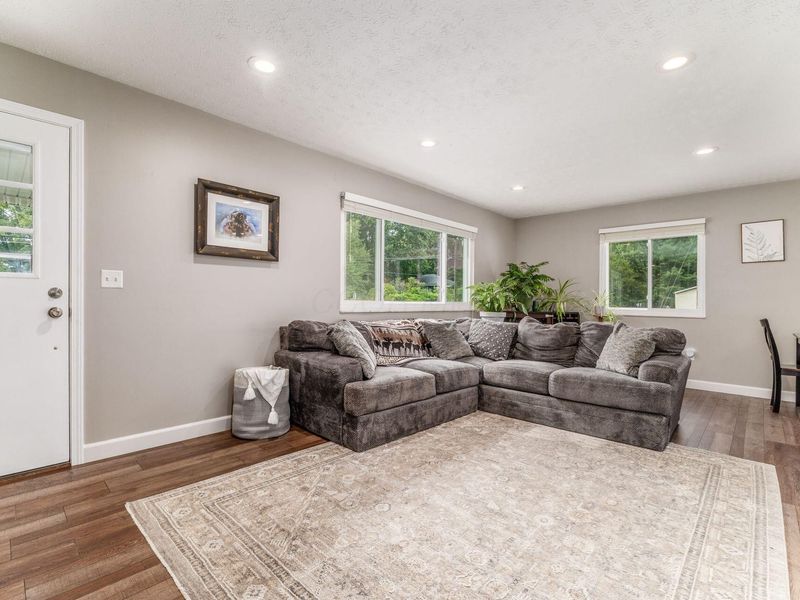 10 Ballman Square E, Reynoldsburg, OH 43068 Photo 9