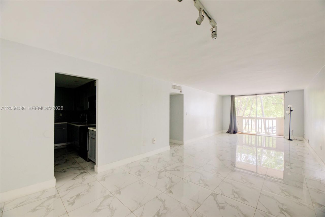 1800 Sans Souci Blvd, Unit 336, North Miami, FL 33181 Photo