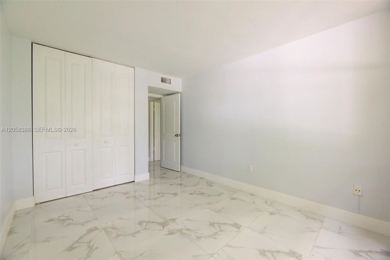1800 Sans Souci Blvd, Unit 336, North Miami, FL 33181 Photo